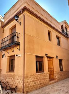 Patio exterior de El Señorío de Quevedo